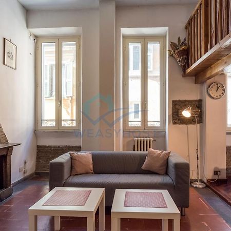 Warm Nest In The Old Building Of Piazza Navona Apartment โรม ภายนอก รูปภาพ
